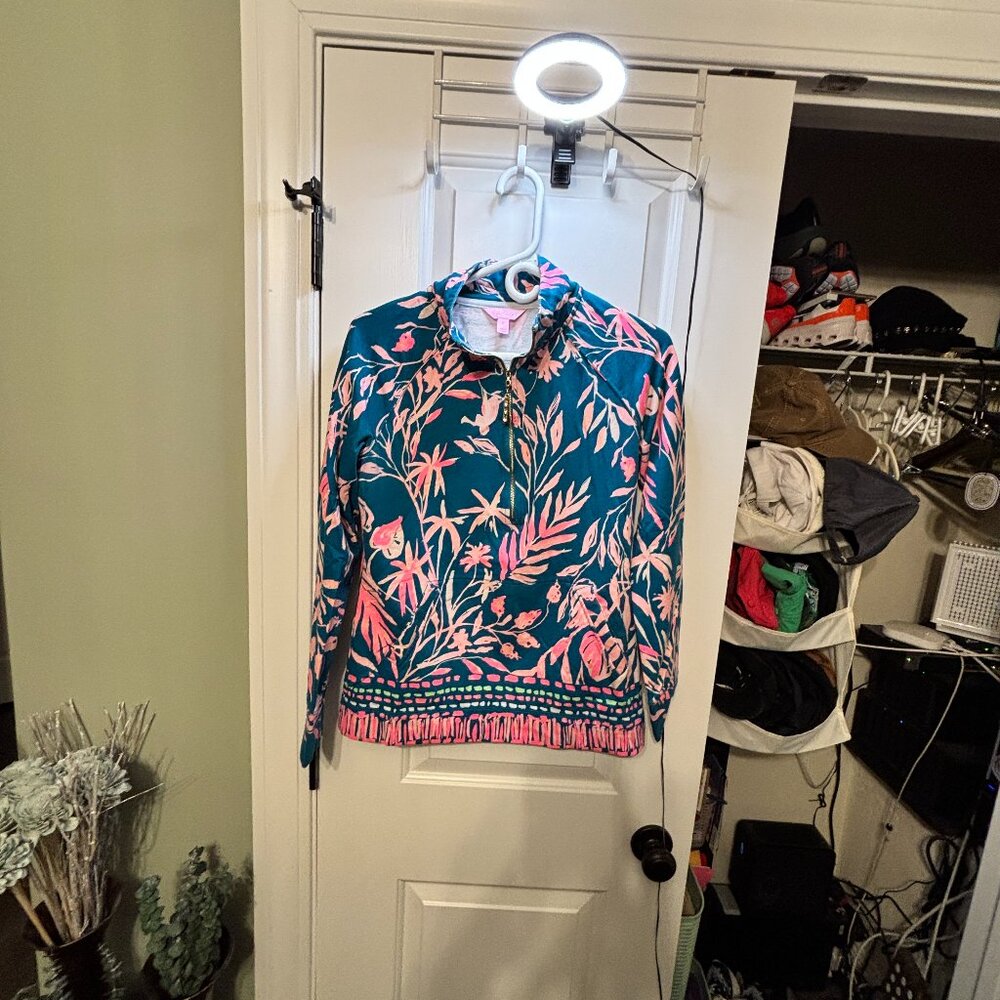 Pre worn MINT Lilly Pulitzer Women's Size Small Teal/Blue Pink Floral 1/2 Zip PO
